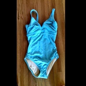 Lands End turquoise one piece 6D